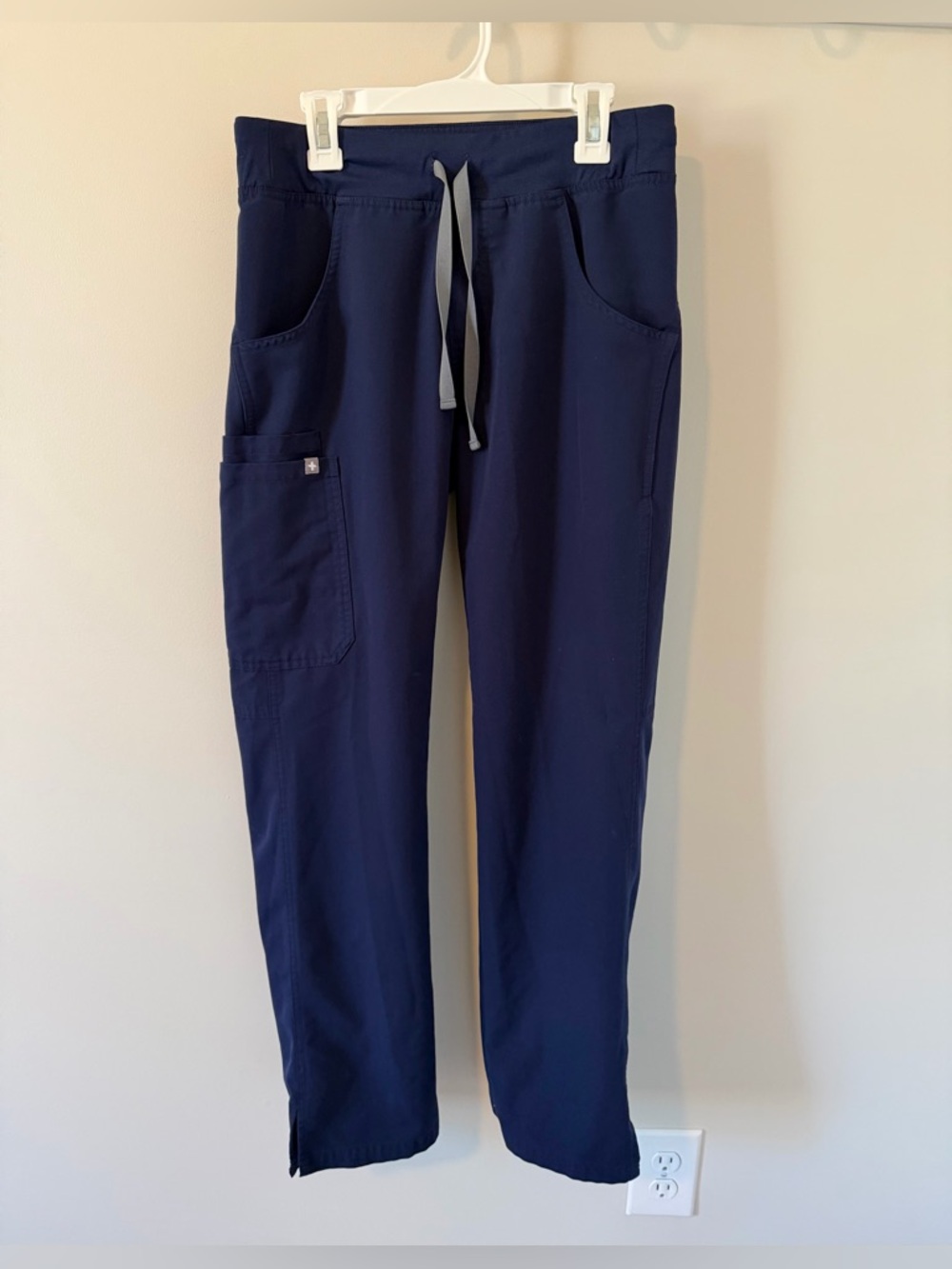 Figs Women’s Kade Cargo Scrub Pants Navy Blue Size XS Straight Leg